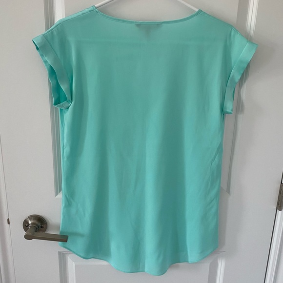4/$25 Express Mint Green Blouse - Picture 2 of 4